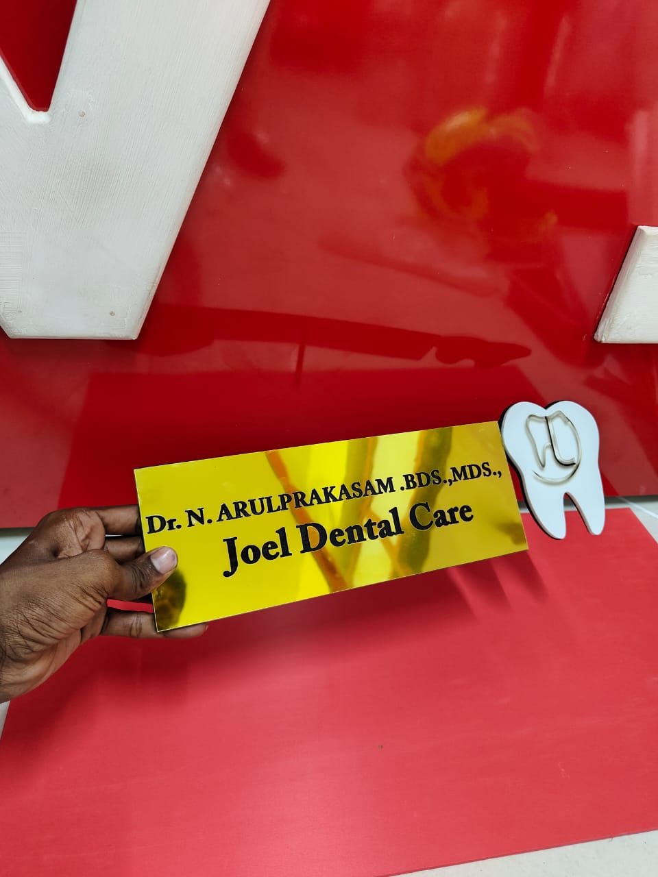 Table top name board